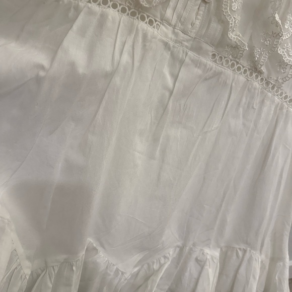 ANTHROPOLOGIE 
Sleeveless V-Neck Lace Mini Dress - Picture 6 of 7